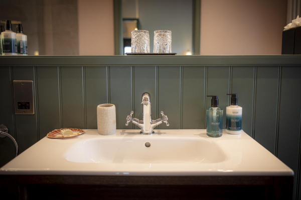 Monkstadt 1745 Room 23 Shepard's Sea View Garden Twin Room